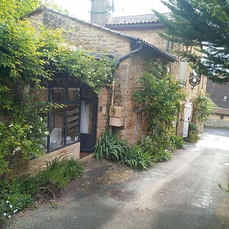Chambre Du Sabotier - Studio Troglodytique - A 100 M Baignade En Riviere - Location De Canoe - Circuits Cyclo - Aire De Pique-Nique - 3 Restaurants Castelnaud La Chapelle Exterior photo